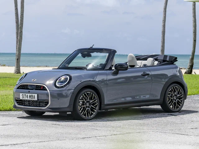 Фото модели Mini Cabrio
